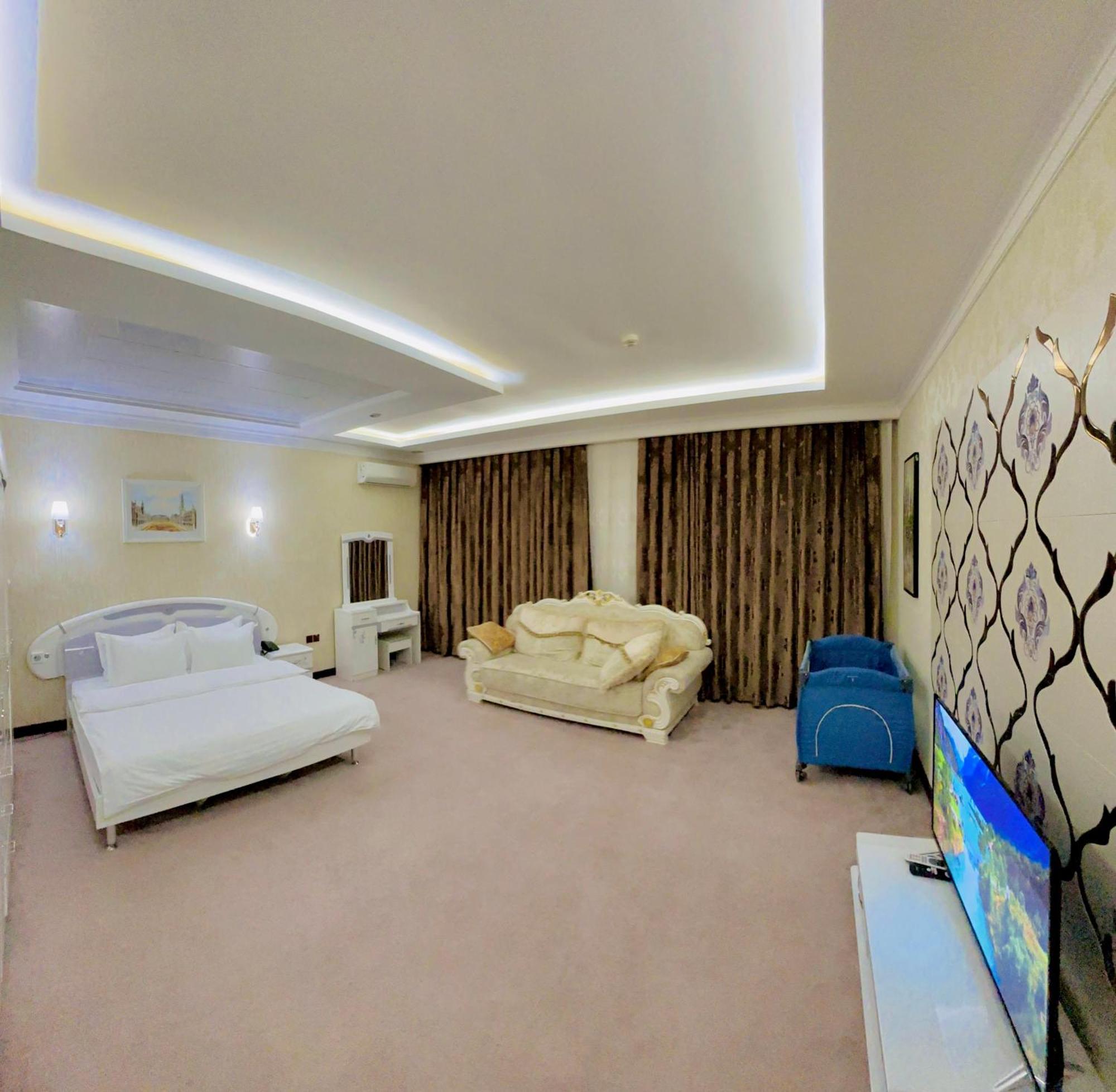 Hayot Hotel Tashkent Exterior photo
