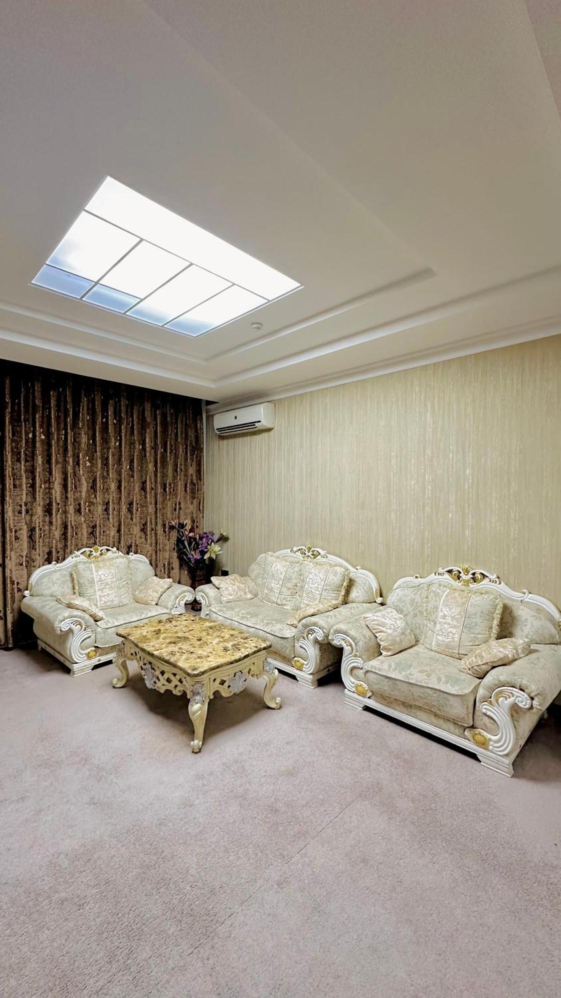 Hayot Hotel Tashkent Exterior photo