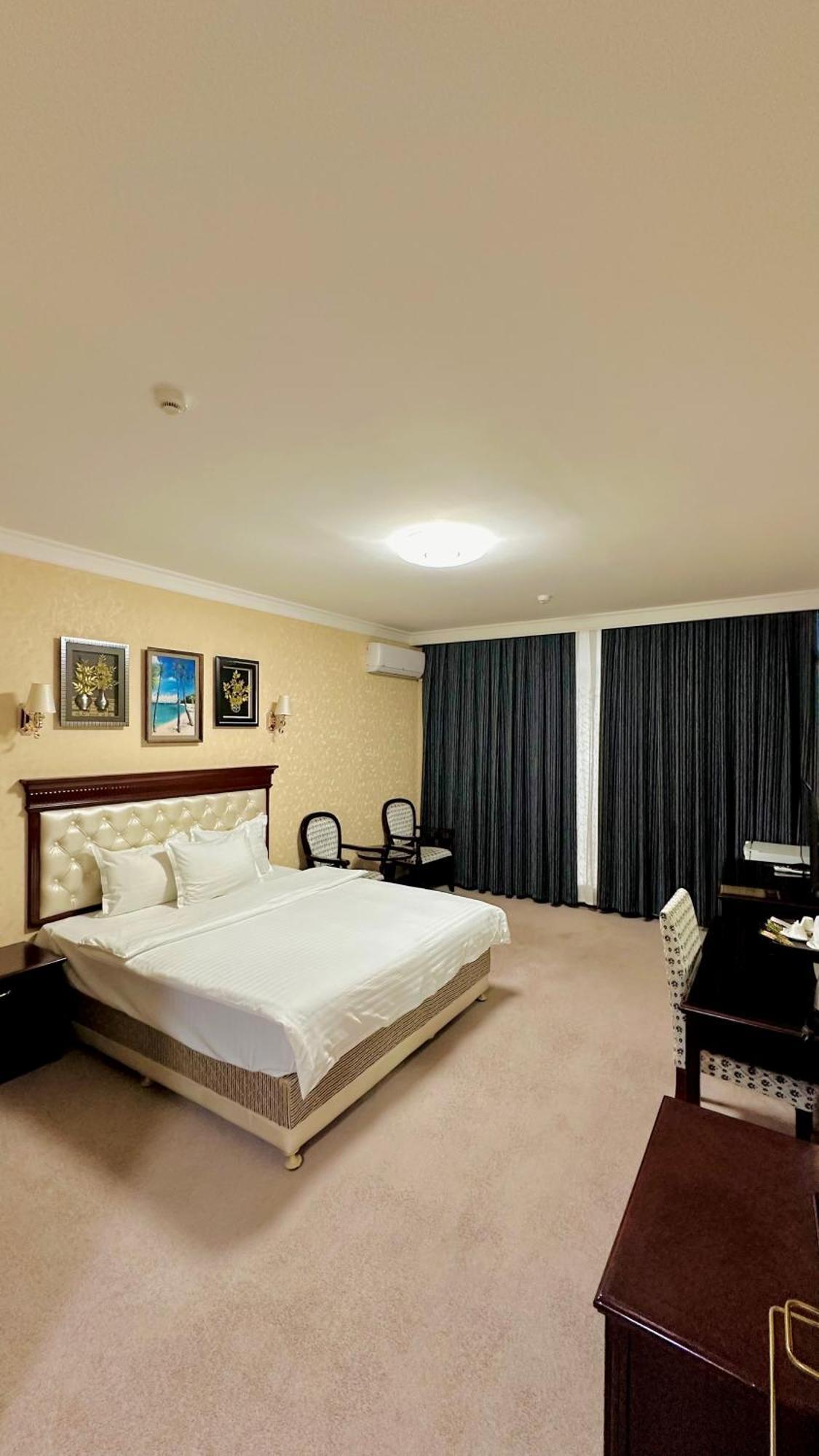 Hayot Hotel Tashkent Exterior photo